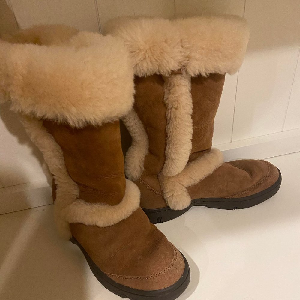 Ugg Women's Sunburst Tall Sheepskin Boots size 6